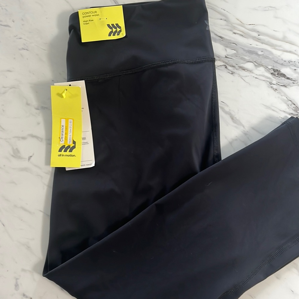 XL all in motion contour power waist high rise capri